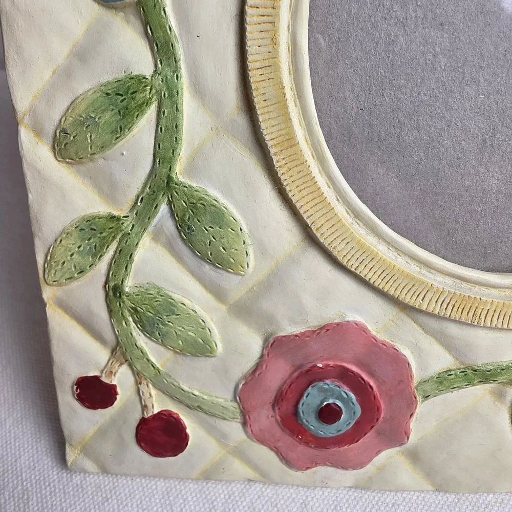 Vintage 2001 3D Cherry Floral Quilted Resin Picture Frame Cream Green Red